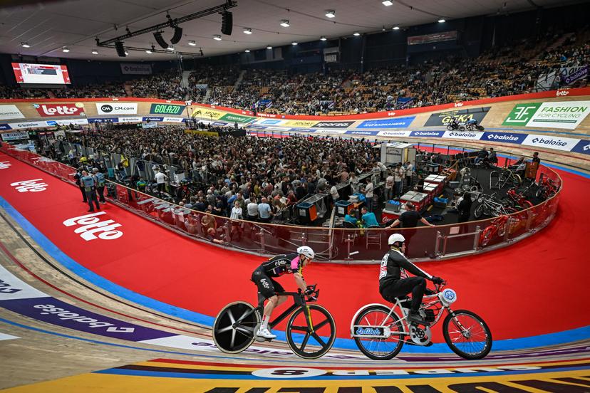 Belgian Jasper De Buyst pictured in action during the first day of the Zesdaagse Vlaanderen-Gent six-day indoor track cycling event at the indoor cycling arena 't Kuipke, Tuesday 18 November 2025, in Gent. BELGA PHOTO DAVID PINTENS