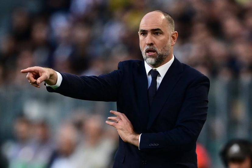 Juventus' Croatian coach Igor Tudor gestures during the Italian Serie A football match between Juventus and Genoa at the Allianz Stadium in Turin, on March 29, 2025.  MARCO BERTORELLO / AFP