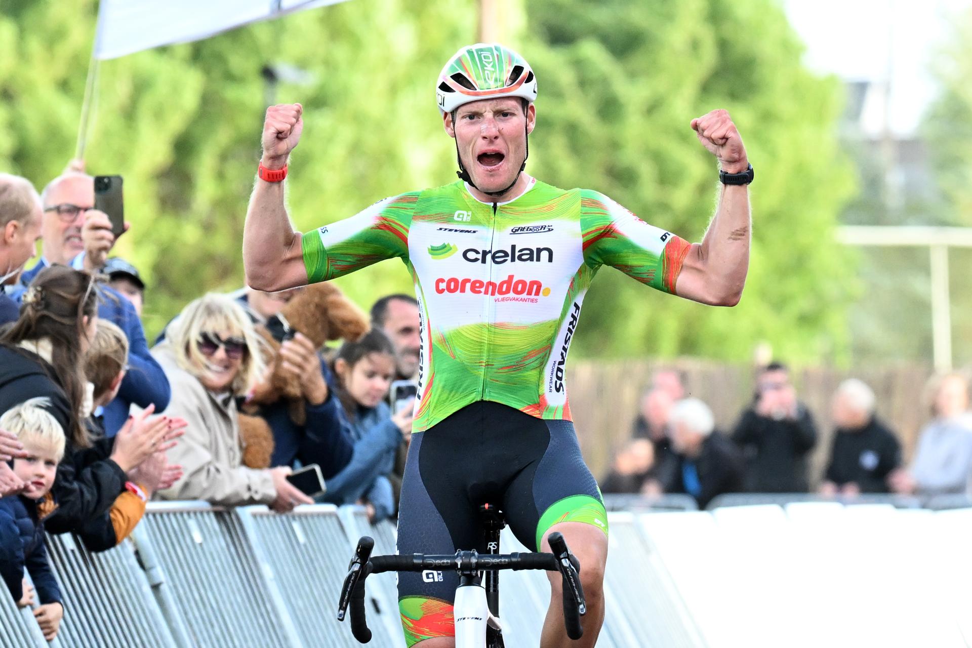 Belgian Joran Wyseure celebrates after winning the men's elite race of the Exact Cross, stage 1 (out of 7) in the Exact Cross cyclocross competition, in Meulebeke, on Saturday 04 October 2025. BELGA PHOTO MAARTEN STRAETEMANS