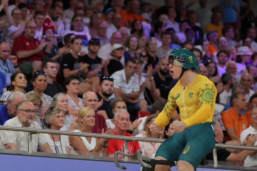 Australia's Matthew Richardson celebrates after winning the men's track cycling sprint quarter-final race 2 of the Paris 2024 Olympic Games at the Saint-Quentin-en-Yvelines National Velodrome in Montigny-le-Bretonneux, south-west of Paris, on August 8, 2024.  Thomas SAMSON / AFP