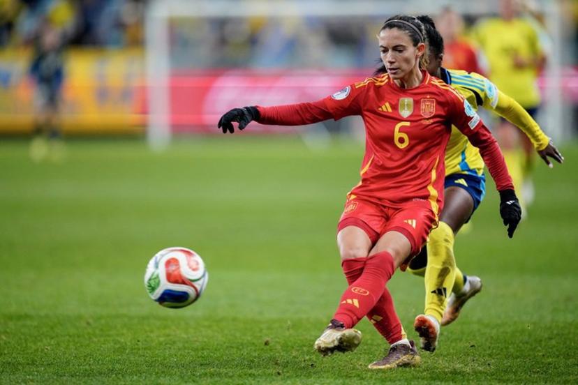 Spain's midfielder #06 Aitana Bonmati shoots during the UEFA Women's Nations League 2nd-leg semi-final football match between Sweden and Spain at Gamla Ullevi Stadium in Gothenburg, Sweden on October 28, 2025.   Bjorn LARSSON ROSVALL / TT NEWS AGENCY / AFP