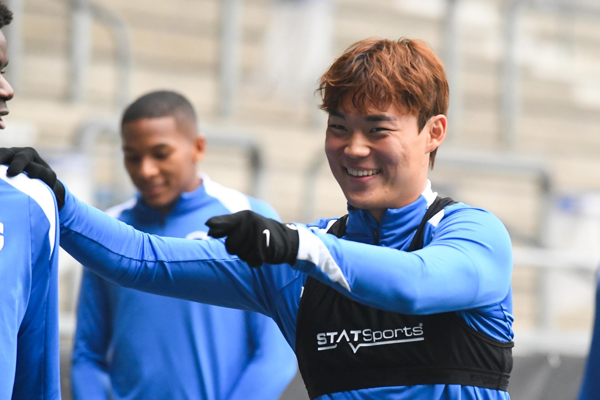 Genk's Hyeon-Gyu Oh pictured during a training session of Belgian soccer team KRC Genk, on Wednesday 01 October 2025, in Genk. The team will play the Hungarian Ferencvarosi TC on Thursday, the second game (out of 8) in the league phase of the UEFA Europa League competition. BELGA PHOTO JILL DELSAUX