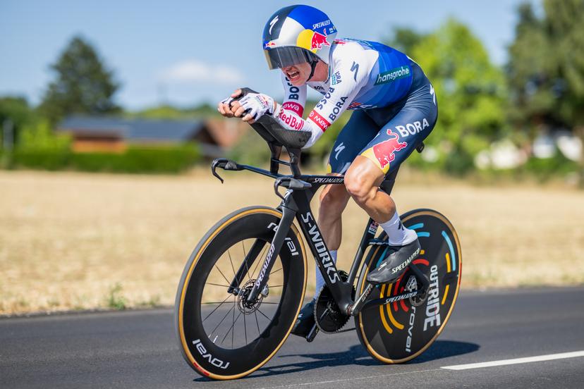 German Florian Lipowitz of Red Bull-BORA-hansgrohe pictured in action during the stage 16 of the 2026 Tour de France cycling race, an individual Time Trial stage of 26km from Evian-les-Bains to Thonon-les-Bains, on Tuesday 21 July 2026. The 113th edition of the Tour de France starts on Saturday 4 July in Barcelona, Spain, and will finish in Paris, France on the 26th of July. BELGA PHOTO DAVID PINTENS