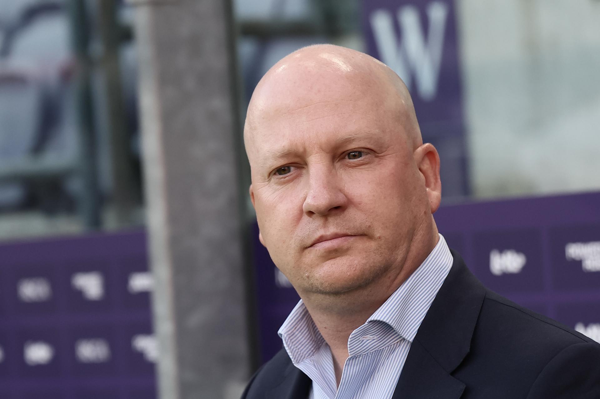 AEK's head coach Marko Nikolic pictured at the start of a soccer game between Belgian RSC Anderlecht and Greek AEK Athens, on Thursday 21 August 2025 in Brussels, the first leg of the play-offs round for the UEFA Conference League competition. BELGA PHOTO BRUNO FAHY