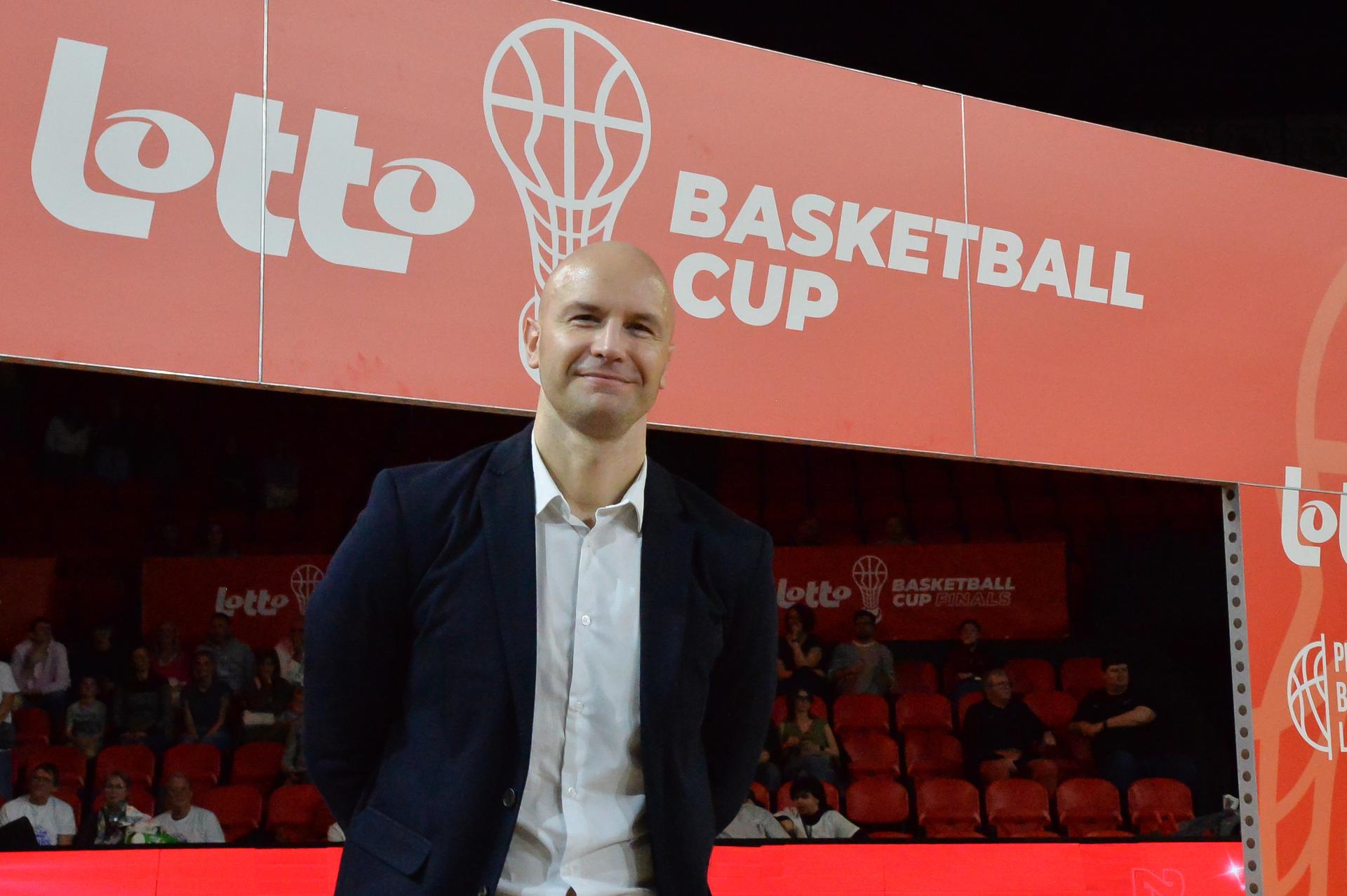 Castors' head coach Frederic Dusart poses for the photographer during a basketball match between Kangoeroes Mechelen and Castors Braine, Saturday 08 March 2025 in Oostende, the final of the women's Belgian Basketball Cup. BELGA PHOTO JILL DELSAUX