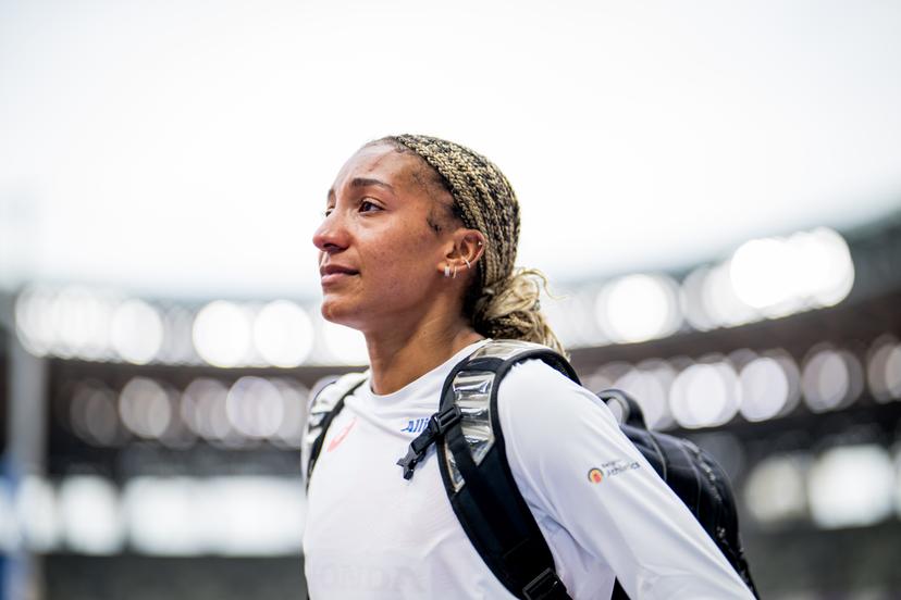 Belgian Nafissatou Nafi Thiam looks dejected after the Long Jump event of the women's Heptathlon competition, at the World Athletics Championships in Tokyo, Japan, on Saturday 20 September 2025. The outdoor Worlds are taking place from 13 to 21 September. BELGA PHOTO JASPER JACOBS