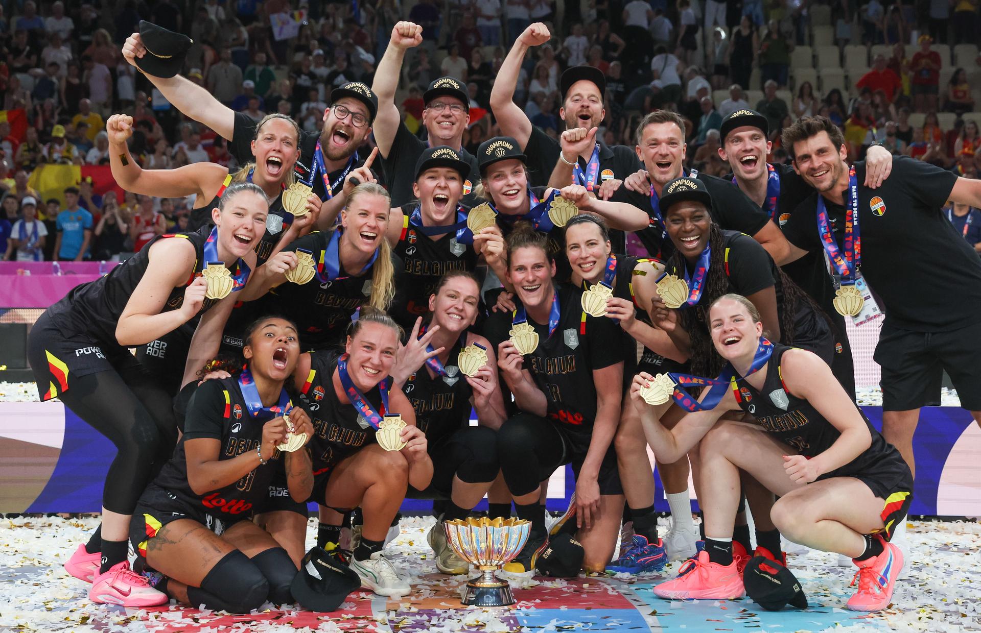 Belgian Cats' players pose for the photographer after winning a basketball match between Spain and Belgian national team 'the Belgian Cats' on Sunday 29 June 2025 in Piraeus, Greece, the final of the FIBA Women's EuroBasket 2025. BELGA PHOTO VIRGINIE LEFOUR