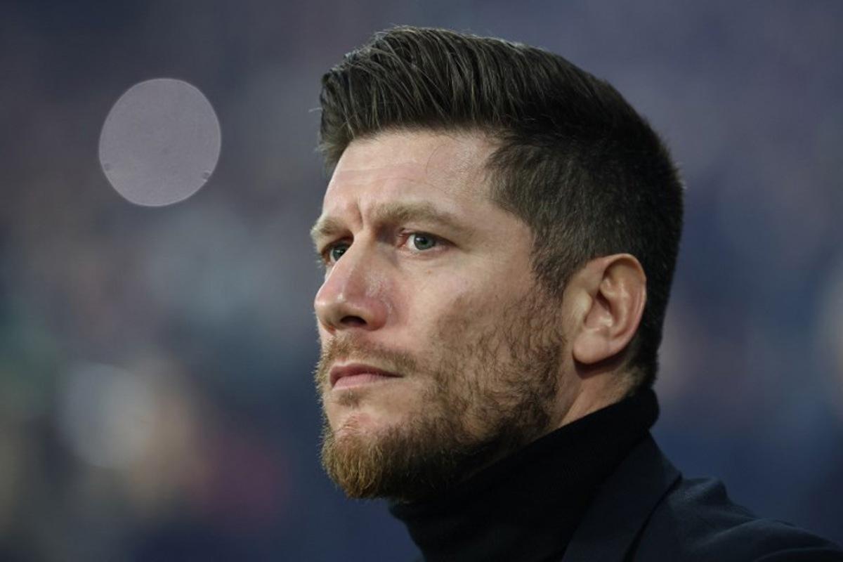 Monaco's Belgian head coach Sebastien Pocognoli looks on prior to the  French L1 football match between Paris Saint-Germain (PSG) and AS Monaco at the Parc des Princes stadium in Paris on March 6, 2026.  FRANCK FIFE / AFP