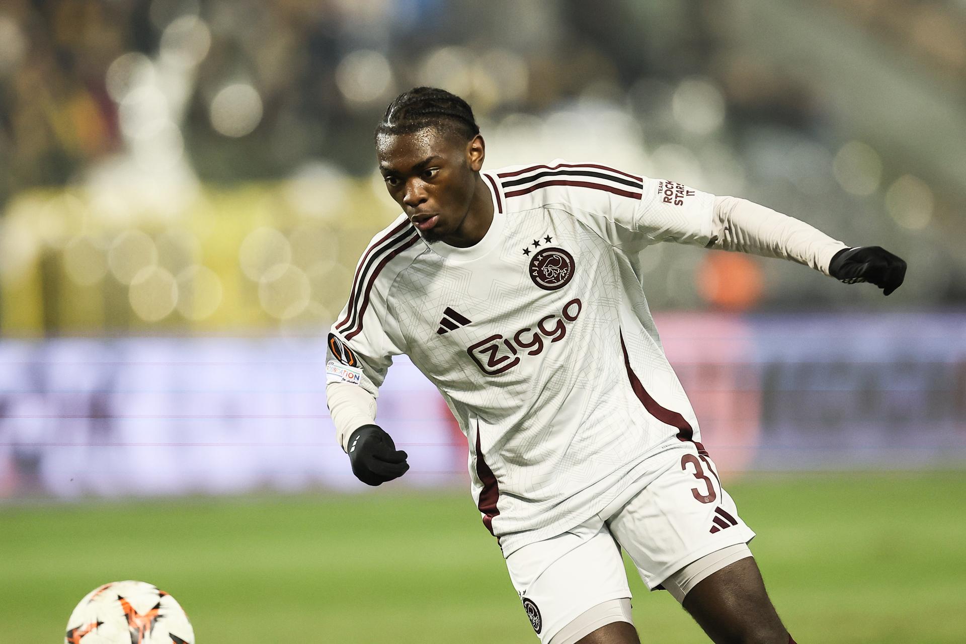 Ajax' Jorthy Mokio pictured in action during a soccer game between Belgian Royale Union Saint-Gilloise and Dutch AFC Ajax, on Thursday 13 February 2025 in Brussels, the first leg of the Knockout phase play-offs of the UEFA Europa League competition. BELGA PHOTO BRUNO FAHY