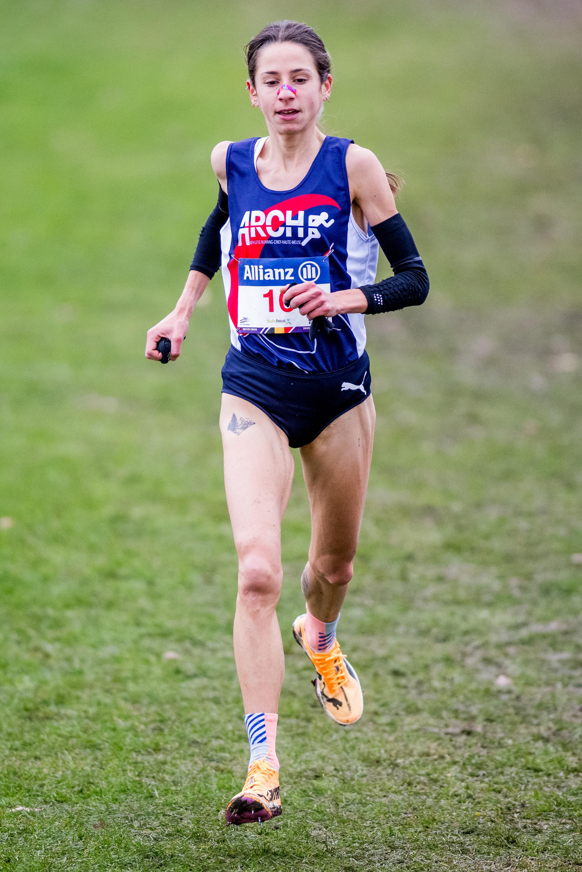 Belgian Chloe Herbiet pictured in action during the women's race at the Belgian championships cross country running, in Hulshout, Sunday 30 November 2025. BELGA PHOTO JASPER JACOBS