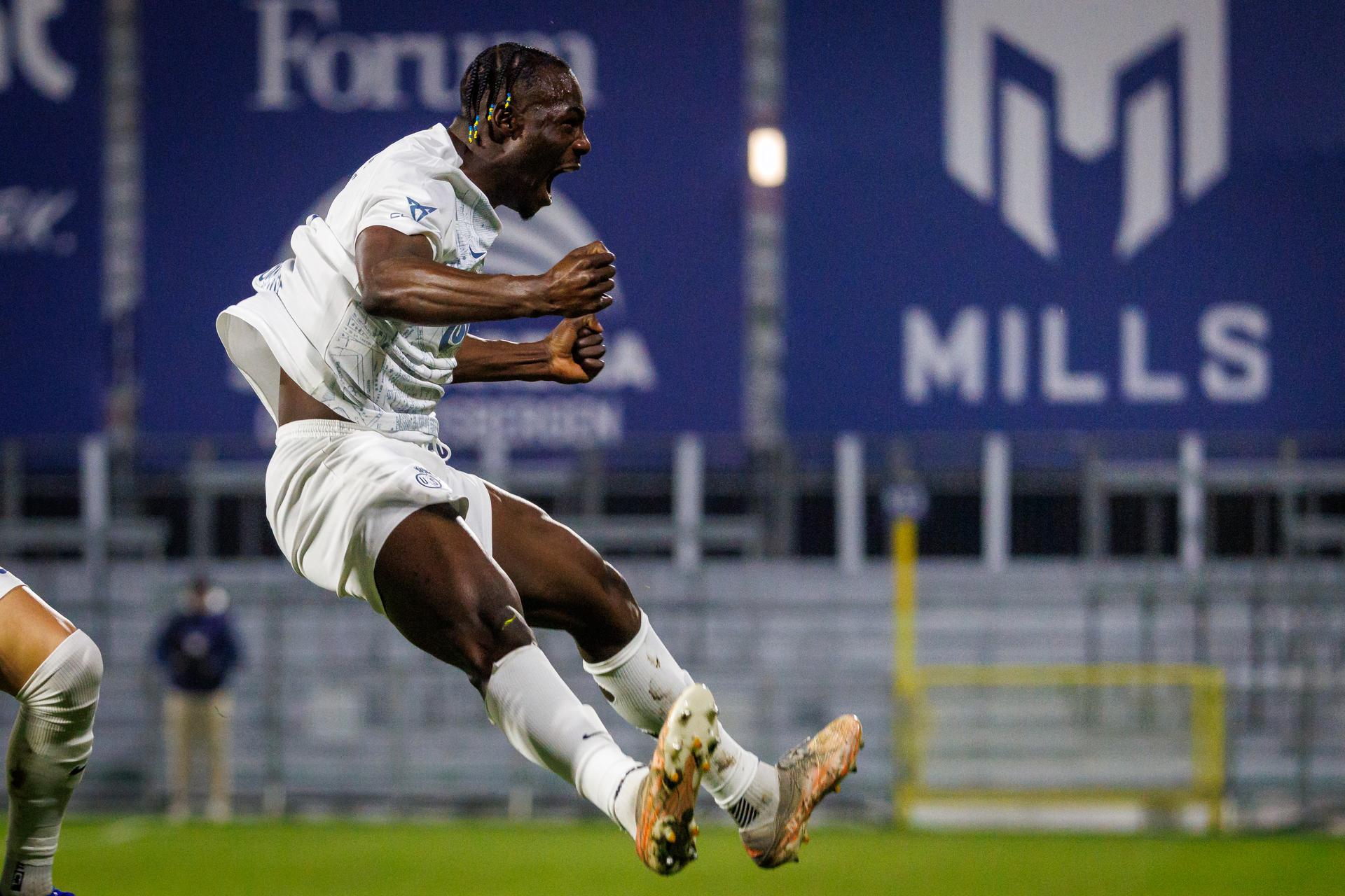 Union's Promise David celebrates after scoring during a soccer game between FCV Dender EH vs Royale Union Saint-Gilloise, in the 1/4 final of the Croky Cup Belgian cup, Wednesday 14 January 2026 in Denderleeuw. BELGA PHOTO KURT DESPLENTER