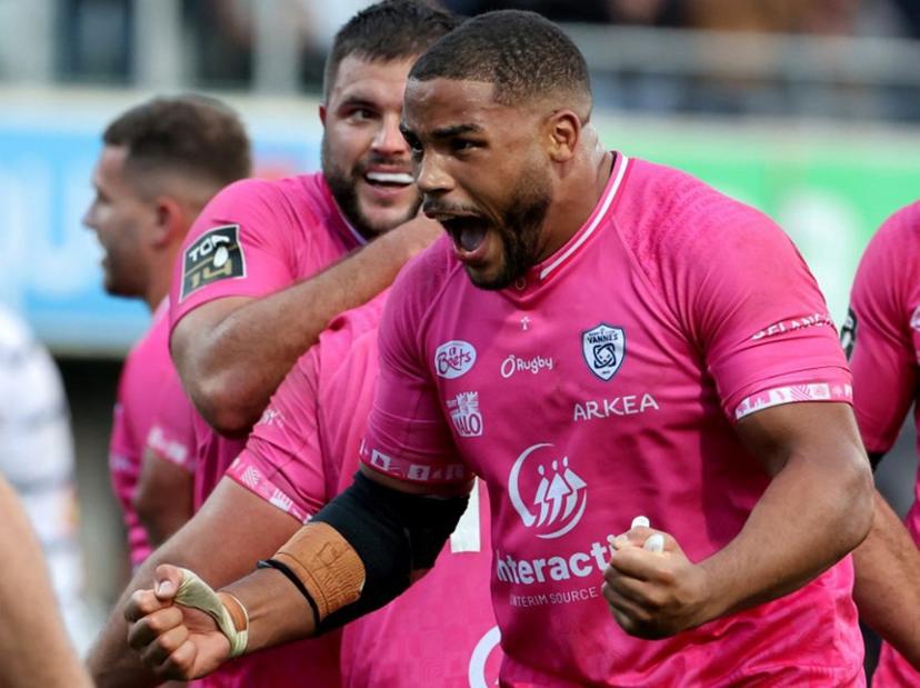 Vannes' Belgian prop Charles-Henri Berguet celebrates after winning the French Top 14 rugby union match between Rugby Club Vannetais (Vannes) and Castres Olympique (Castres) at the Stade de la Rabine in Vannes, north-western France on October 26, 2024.  FRED TANNEAU / AFP