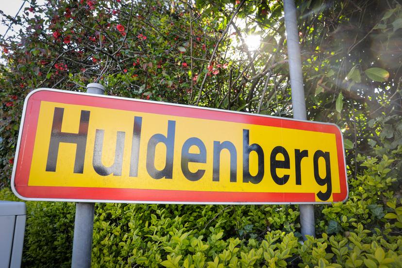 Illustration shows the name of the Huldenberg municipality on a road sign, Wednesday 02 May 2018. BELGA PHOTO THIERRY ROGE