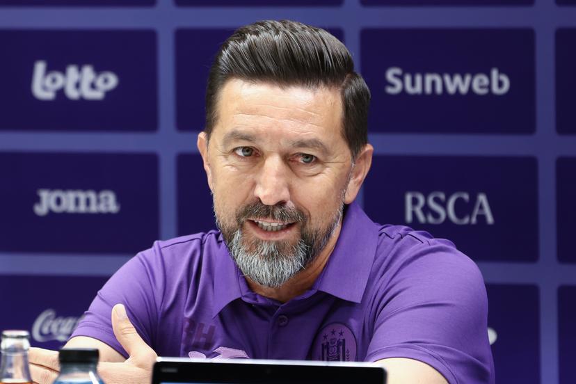 Anderlecht's head coach Besnik Hasi pictured during a press conference of Belgian soccer team RSC Anderlecht, on Wednesday 20 August 2025 in Brussels, in preparation of tomorrow's game against AEK Athens, the first leg of the play-off round for the UEFA Conference League competition. BELGA PHOTO BRUNO FAHY