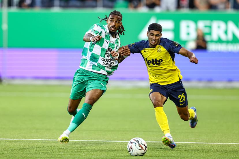 RAAL's Yllan Okou and Union's Anan Khalaili fight for the ball during a soccer match between RAAL La Louviere and Royale Union Saint-Gilloise, Sunday 24 August 2025 in La Louviere, on day 5 of the 2025-2026 'Jupiler Pro League' first division of the Belgian championship. BELGA PHOTO BRUNO FAHY