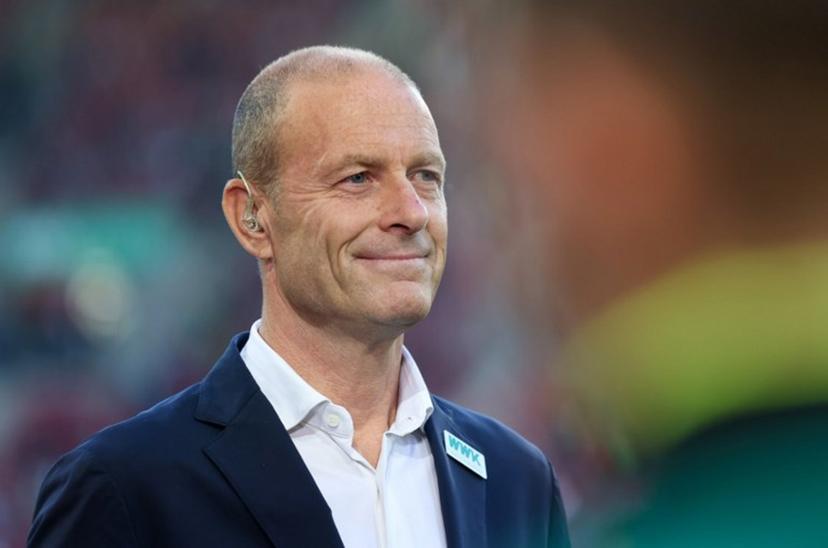 Augsburg's Danish head coach Jess Thorup looks on ahead the German first division Bundesliga football match between Augsburg and Stuttgart in Augsburg on May 10, 2024.  ALEXANDRA BEIER / AFP