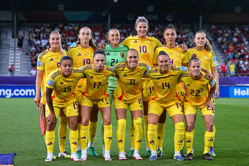 Starting team of Belgium pose for a picture prior to the women's UEFA Euro 2025 match between Portugal and Belgium at Stade de Tourbillon on July 11, 2025 in Sion, Switzerland. (Photo by Baptiste Fernandez/Icon Sport) BENELUX ONLY