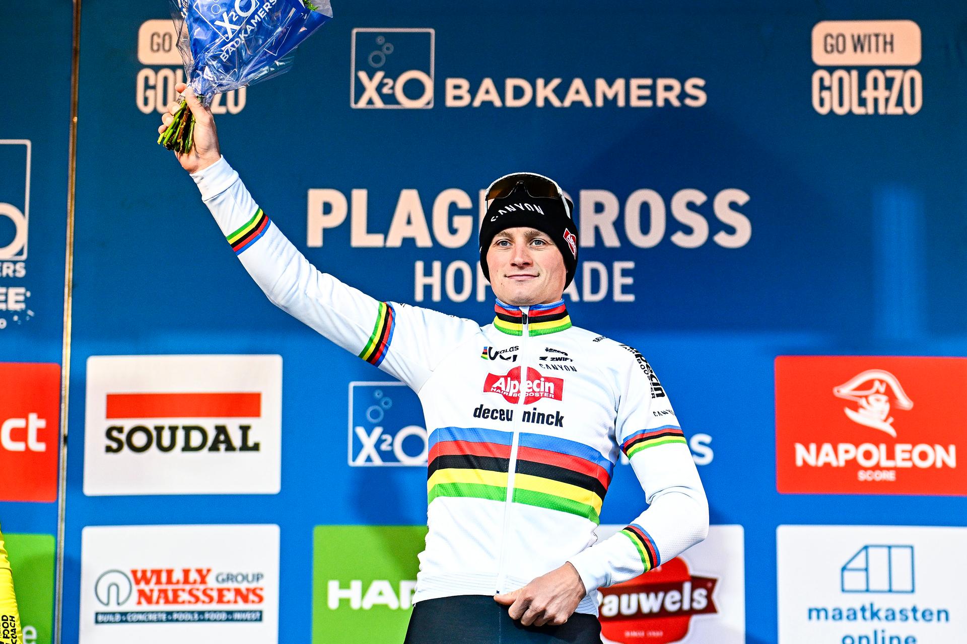 Dutch Mathieu Van Der Poel celebrates on the podium after winning the men elite race of the 'Plage Cross' cyclocross cycling event in Hofstade, stage 4/8 in the 'X20 Badkamers Trofee' competition, Monday 22 December 2025. BELGA PHOTO JASPER JACOBS