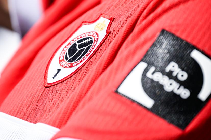 a Antwerp FC logo pictured at a soccer match between KVC Westerlo and Royal Antwerp FC, Saturday 30 August 2025 in Westerlo, on day 6 of the 2025-2026 'Jupiler Pro League' first division of the Belgian championship. BELGA PHOTO TOM GOYVAERTS