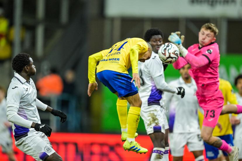Beveren's Kurt Abrahams scores a goal during a soccer game between SK Beveren and RSCA Futures, Friday 12 December 2025 in Beveren, on day 17 of the 2025-2026 'Challenger Pro League' 1B second division of the Belgian championship. BELGA PHOTO DAVID PINTENS