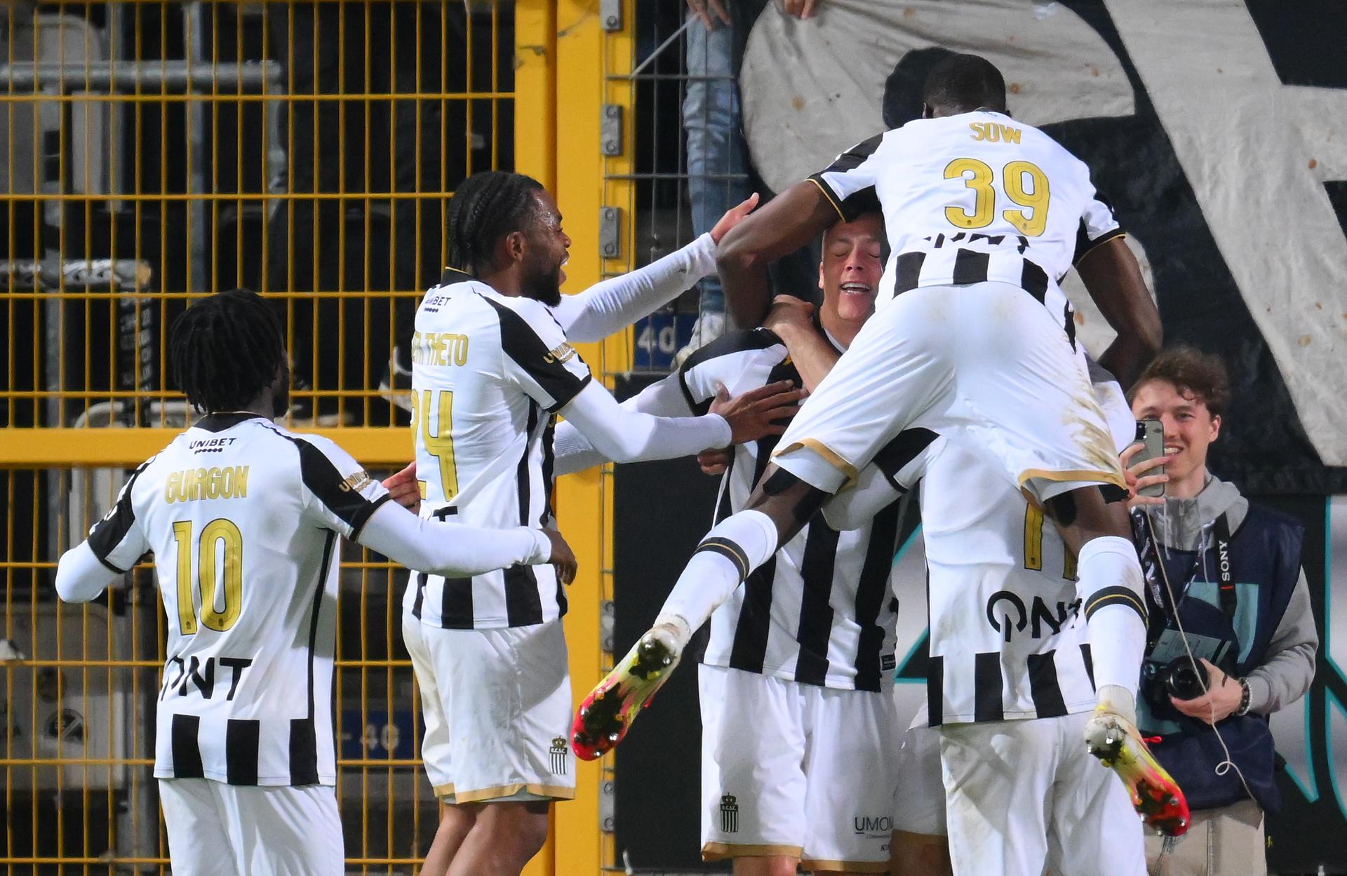 Charleroi's Daan Heymans celebrates after scoring during a soccer match between Sporting Charleroi and FCV Dender EH, Saturday 26 April 2025 in Charleroi, on day 6 (out of 10) of the Europe Play-offs of the 2024-2025 'Jupiler Pro League' first division of the Belgian championship. BELGA PHOTO JOHN THYS