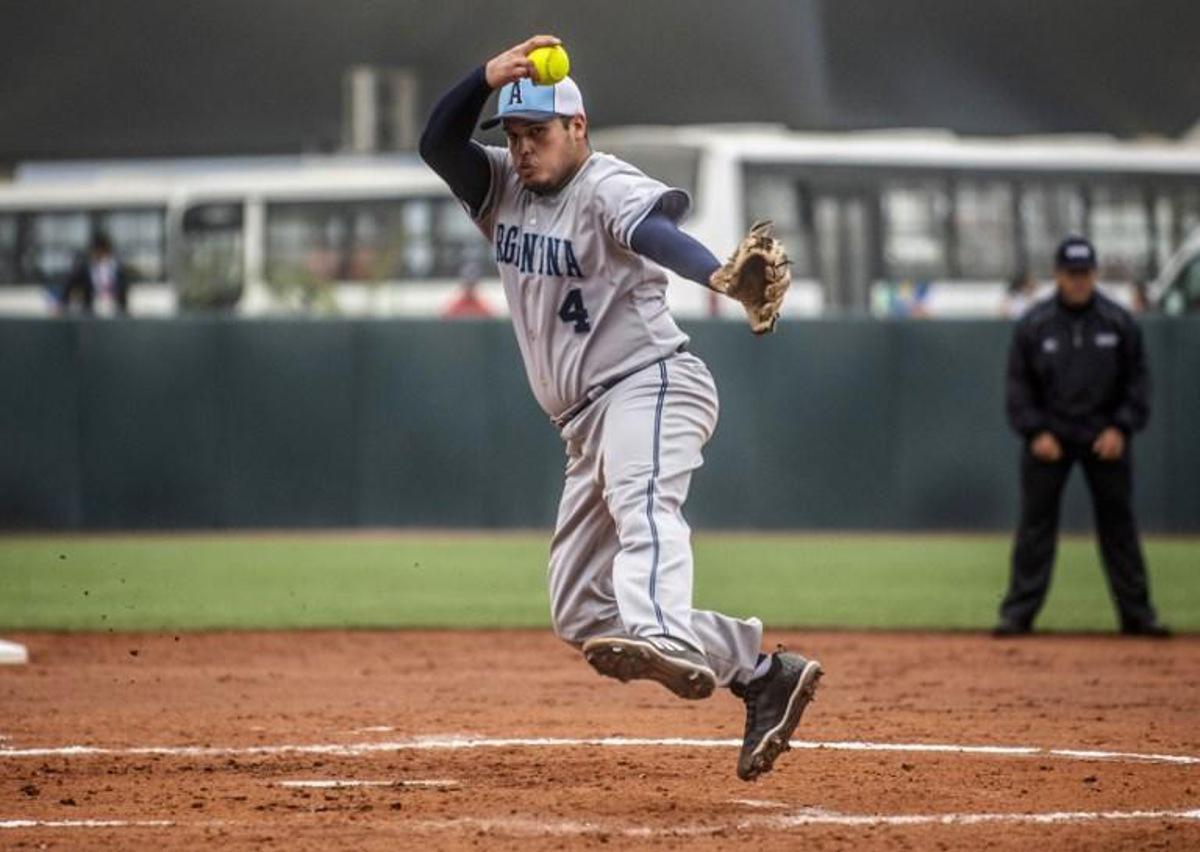 Argentina's Huemul Mata pitches against US in the Men Grand Final to win the gold medal of the Softball competition during the Lima 2019 Pan-American Games in Lima, on August 1, 2019.  Ernesto BENAVIDES / AFP