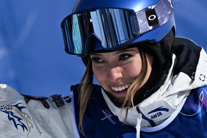 China's Gu Ailing Eileen celebrates her victory after winning the freestyle skiing women's freeski halfpipe final during the Milano Cortina 2026 Winter Olympic Games at Livigno Snow Park, in Livigno (Valtellina), on February 22, 2026.  Kirill KUDRYAVTSEV / AFP