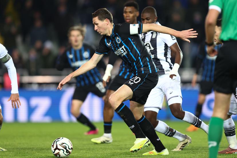 Club's Hans Vanaken pictured in action during a soccer match between Club Brugge and Sporting Charleroi, Saturday 22 November 2025 in Brugge, on day 15 of the 2025-2026 'Jupiler Pro League' first division of the Belgian championship. BELGA PHOTO BRUNO FAHY