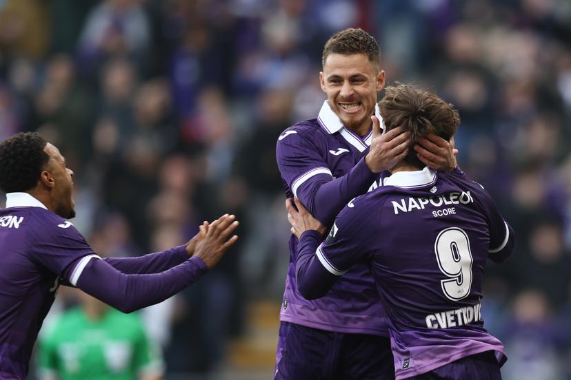 Anderlecht's Thorgan Hazard celebrates after scoring during a soccer match between RSC Anderlecht and Club Brugge, Sunday 09 November 2025 in Anderlecht, on day 14 of the 2025-2026 'Jupiler Pro League' first division of the Belgian championship. BELGA PHOTO BRUNO FAHY