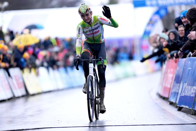 Belgian Emiel Verstrynge celebrates as he crosses the finish line as second in the men's elite race of the 'GP Sven Nys' cyclocross cycling event on Thursday 01 January 2026 in Baal, stage 6/8 in the X2O Badkamers 'Trofee Veldrijden' competition. BELGA PHOTO DAVID PINTENS