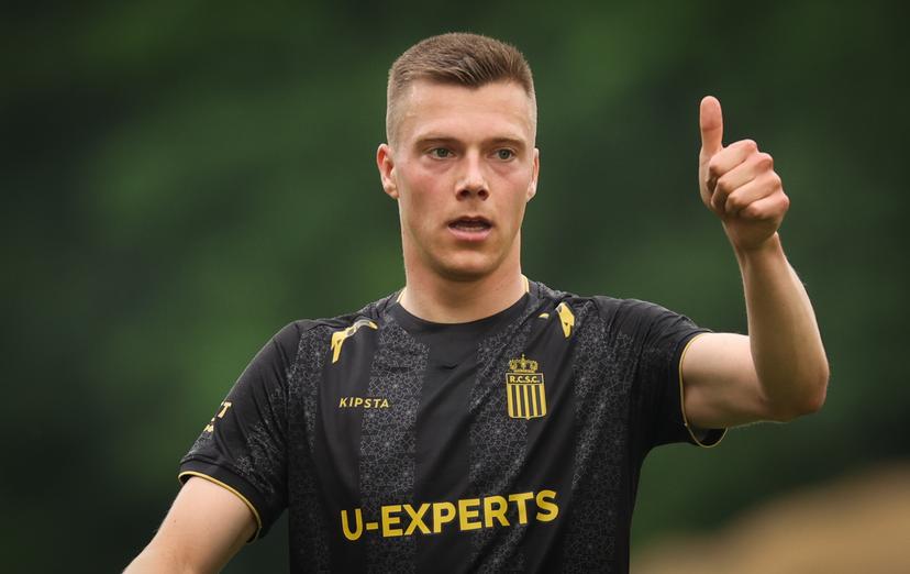 Charleroi's Daan Heymans gestures during a soccer match between Royal Antwerp FC and Sporting Charleroi, Thursday 29 May 2025 in Antwerp, on the last day of the Europe' Play-offs of the 2024-2025 'Jupiler Pro League' first division of the Belgian championship. BELGA PHOTO VIRGINIE LEFOUR