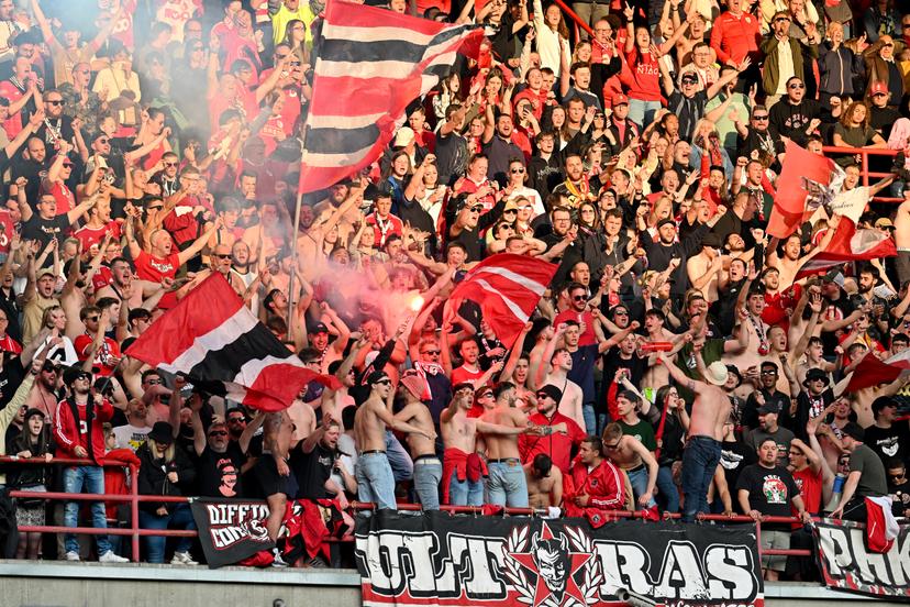 Fans and supporters of Standard celebrate as they won the match between Standard Femina de Liege and KRC Genk Ladies, the final of the Belgian Cup, in Liege, Thursday 18 May 2023. BELGA PHOTO DAVID CATRY