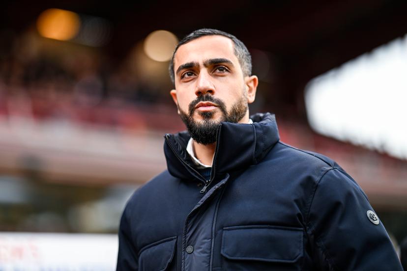 Dender's head coach Hayk Milkon pictured at the start of a soccer match between SV Zulte Waregem and FCV Dender EH, Saturday 07 February 2026 in Waregem, on day 24 of the 2025-2026 'Jupiler Pro League' first division of the Belgian championship. BELGA PHOTO TOM GOYVAERTS