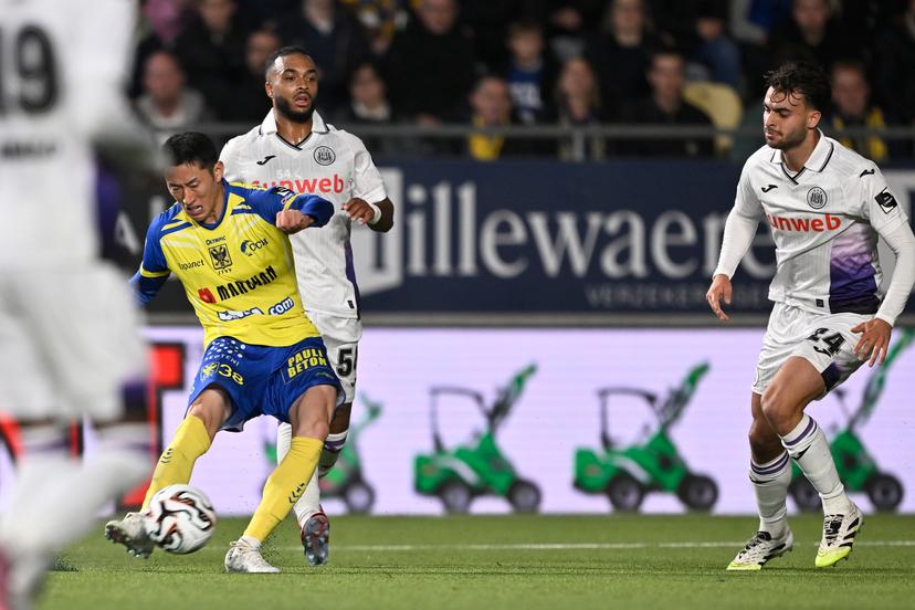 STVV's Kaito Matsuzawa scores a goal during a soccer match between Sint-Truidense V.V. and Royal Sporting Club Anderlecht, Sunday 19 October 2025 in Sint-Truiden, on day 11 of the 2025-2026 'Jupiler Pro League' first division of the Belgian championship. BELGA PHOTO JOHAN EYCKENS