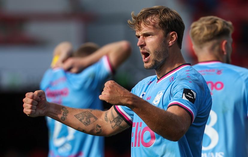 Beveren's Lennart Mertens celebrates after scoring during a soccer game between RWDM Brussels and SK Beveren, Saturday 23 August 2025 in Brussels, on day 3 of the 2025-2026 'Challenger Pro League' 1B second division of the Belgian championship. BELGA PHOTO VIRGINIE LEFOUR