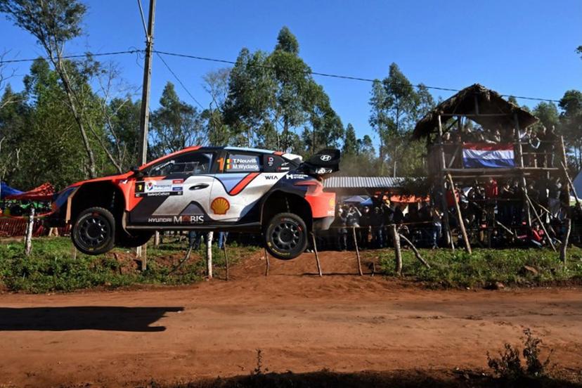 Belgium Driver Thierry Neuville And Co-driver Martijn Wydaeghe compete in their Hyundai i20 N Rally1 during the Nueva Alborada stage of the WRC Rally Paraguay, the 10th round of the FIA World Rally Championship (WRC), near Encarnacion, Paraguay on August 29, 2025.  Luis ROBAYO / AFP