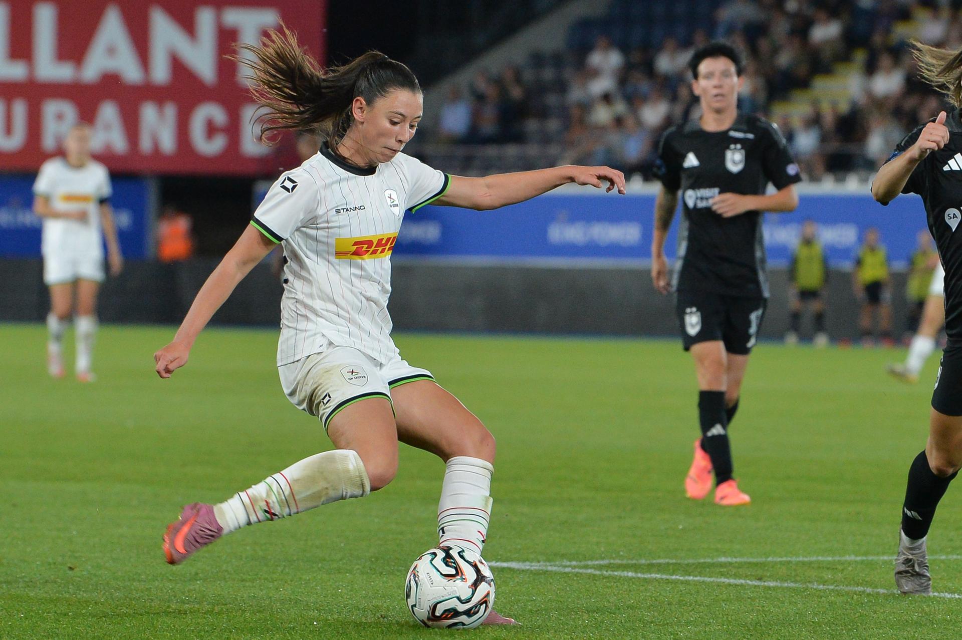 OHL Women's Aurelie Reynders pictured in action during a soccer match between Oud-Heverlee Leuven Women and Bosnian-Herzegovinian SFK 2000 Sarajevo, Wednesday 27 August 2025 in Leuven, the first game in the qualification tournament for the UEFA Champions League competition. BELGA PHOTO JILL DELSAUX