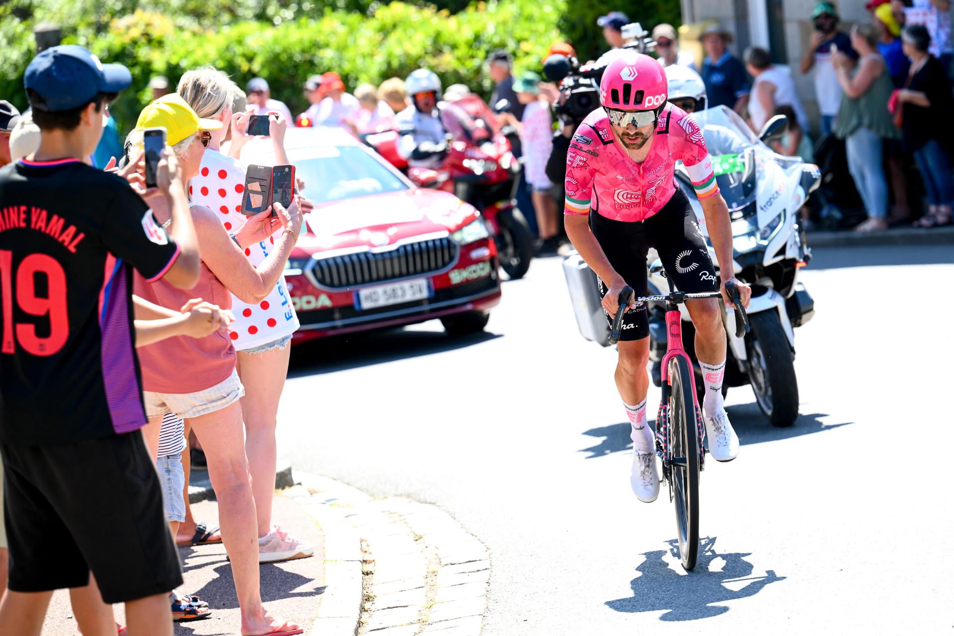 Irish Ben Healy of EF Education-EasyPost pictured in action during stage six of the 2025 Tour de France cycling, from Bayeux to Vire Normandie (201 km), on Thursday 10 July 2025 in France. The 112th edition of the Tour de France starts on Saturday 5 July in Lille, France, and will finish in Paris, France on the 27th of July. BELGA PHOTO POOL VINCENT KALUT