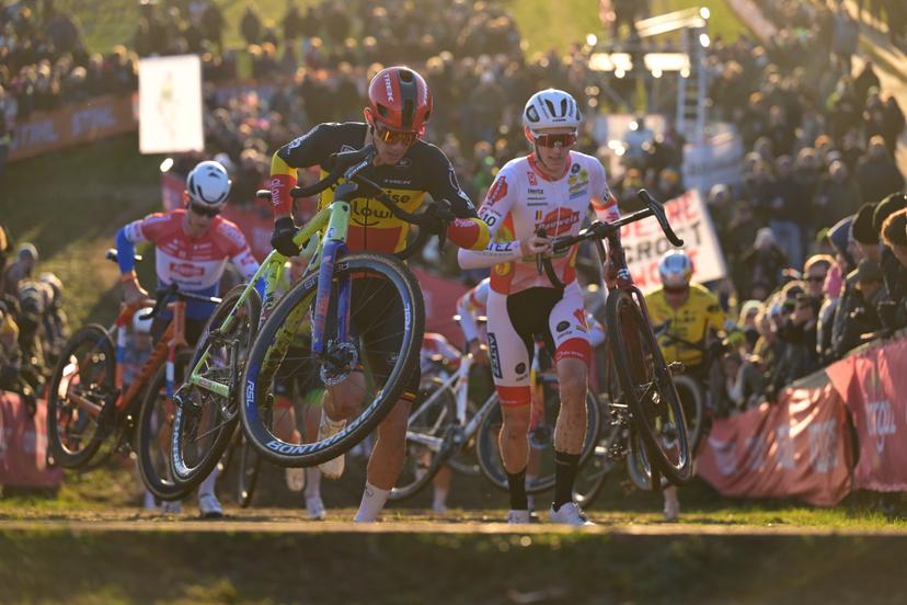 Belgian Thibau Nys pictured in action at the men's elite race at the World Cup cyclocross cycling event in Dendermonde, Belgium, stage 8 (out of 12) of the UCI World Cup cyclocross competition, Sunday 28 December 2025. BELGA PHOTO DAVID PINTENS