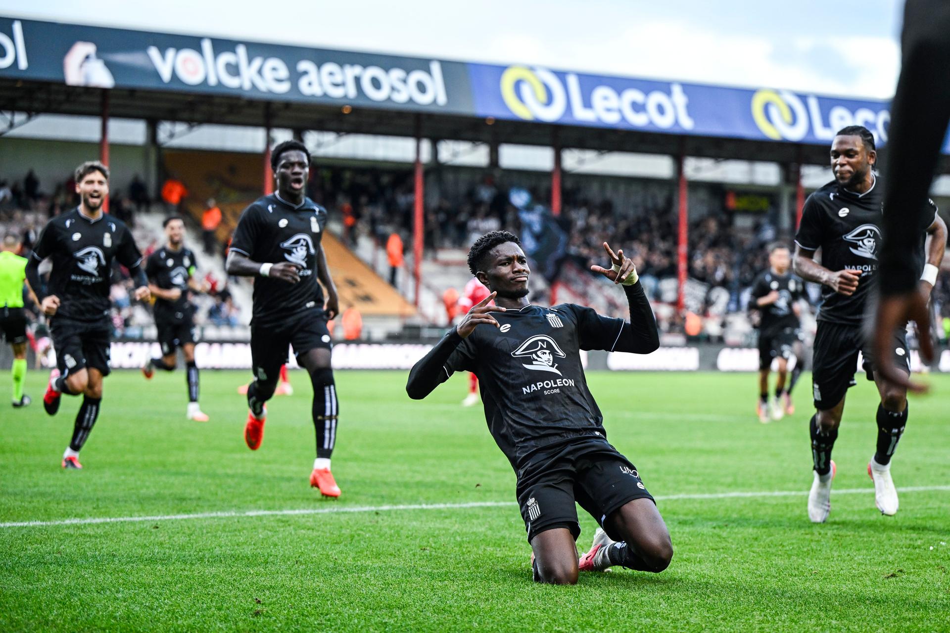 Charleroi's Cheick Keita celebrates after scoring during a soccer match between KV Kortrijk and Sporting Charleroi, Saturday 29 August 2026 in Kortrijk, on day 4 of the 2026-2027 'Jupiler Pro League' first division of the Belgian championship. BELGA PHOTO TOM GOYVAERTS