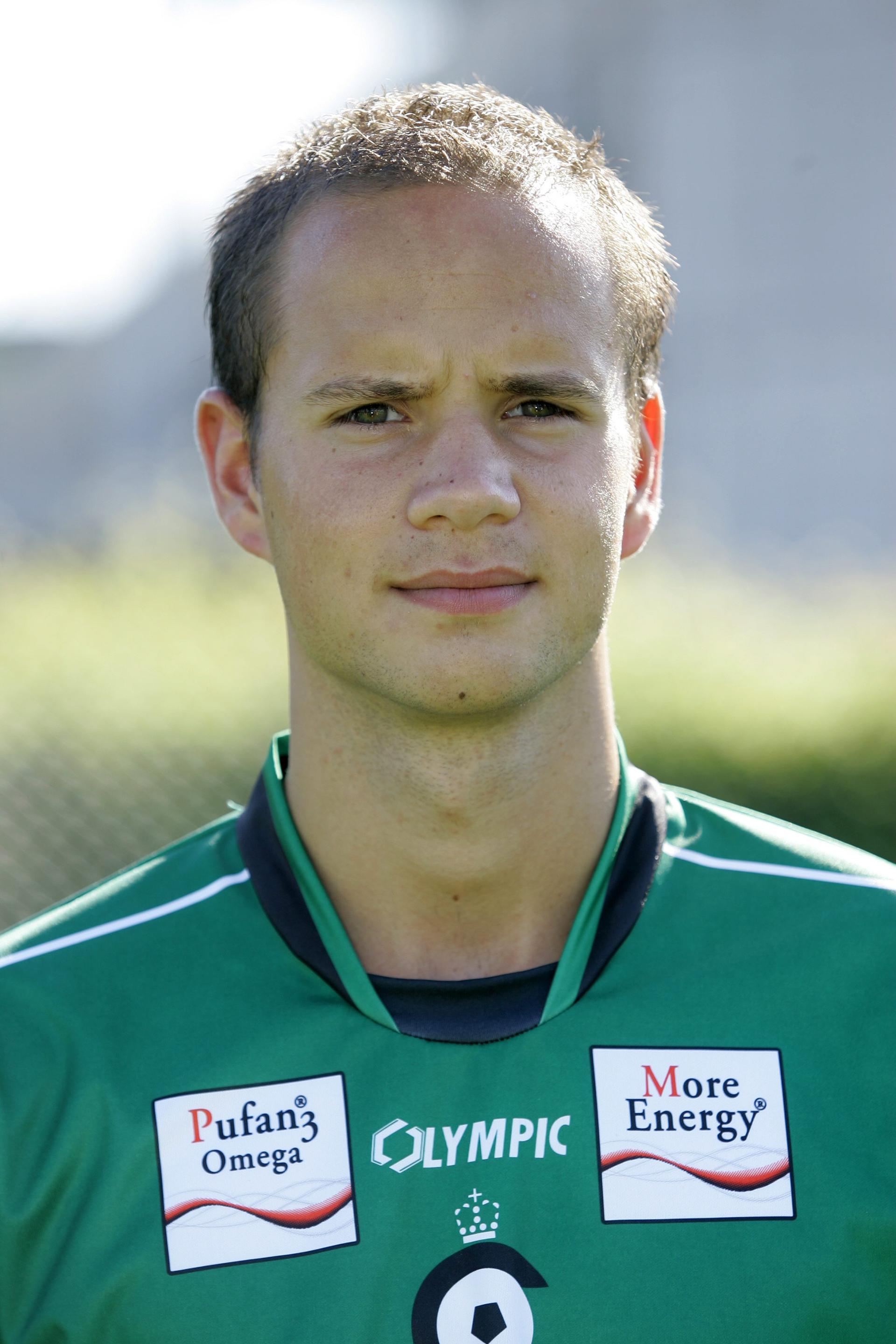 20060717 - BRUGGE, BELGIUM : Wouter Artz poses for a portrait picture, Monday 17 July 2006, during the official presentation of Cercle Brugge soccer team for the 2006-2007 season.  BELGA PHOTO