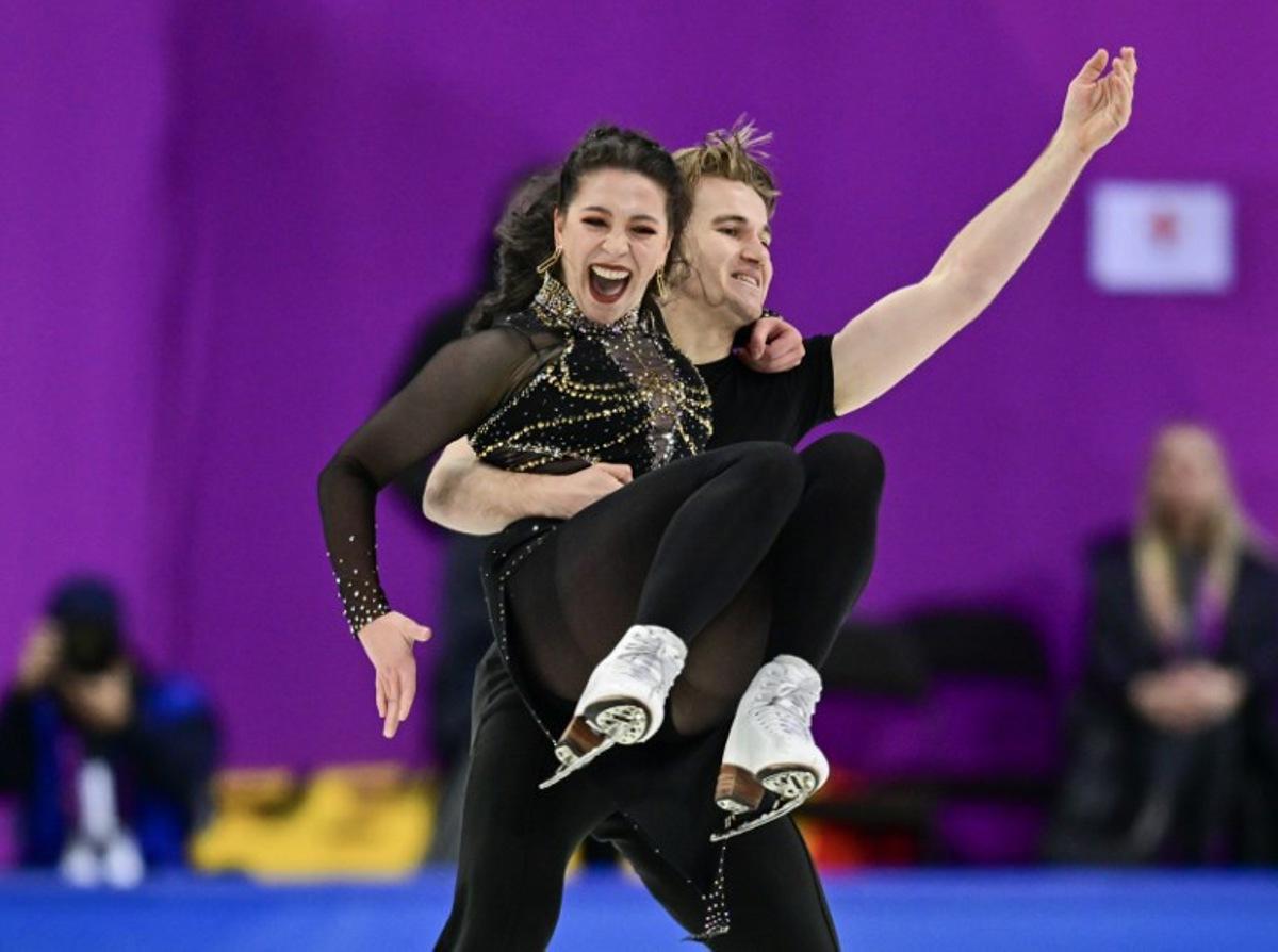 Belgium's Olivia Josephine Shilling and Leo Baeten perform during the Ice Dance Rhythm Dance event of the ISU European Figure Skating Championship 2024 in the Zalgiris Arena in Kaunas, Lithuania, on January 12, 2024.  Daniel MIHAILESCU / AFP