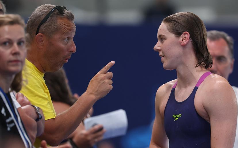 Swimming coach Belgian Mark Faber and Belgian athlete Roos Vanotterdijk pictured after the women's 100m semifinal on the fourth day of  the European Aquatics Championships in Paris, France on Thursday 13 August 2026. BELGA PHOTO VIRGINIE LEFOUR