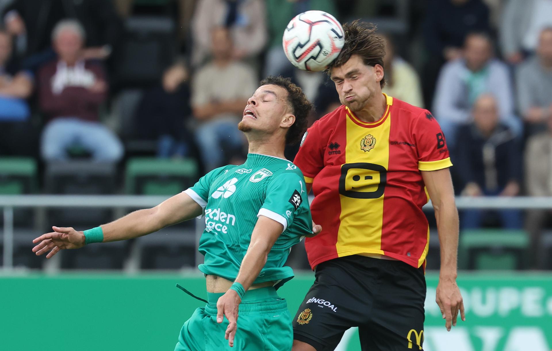RAAL's Elias Filet and Mechelen's Luc Marijnissen fight for the ball during a soccer match between RAAL La Louvière and KV Mechelen Saturday 29 August 2026 in La Louvière, on day 4 of the 2026-2027 'Jupiler Pro League' first division of the Belgian championship. BELGA PHOTO VIRGINIE LEFOUR