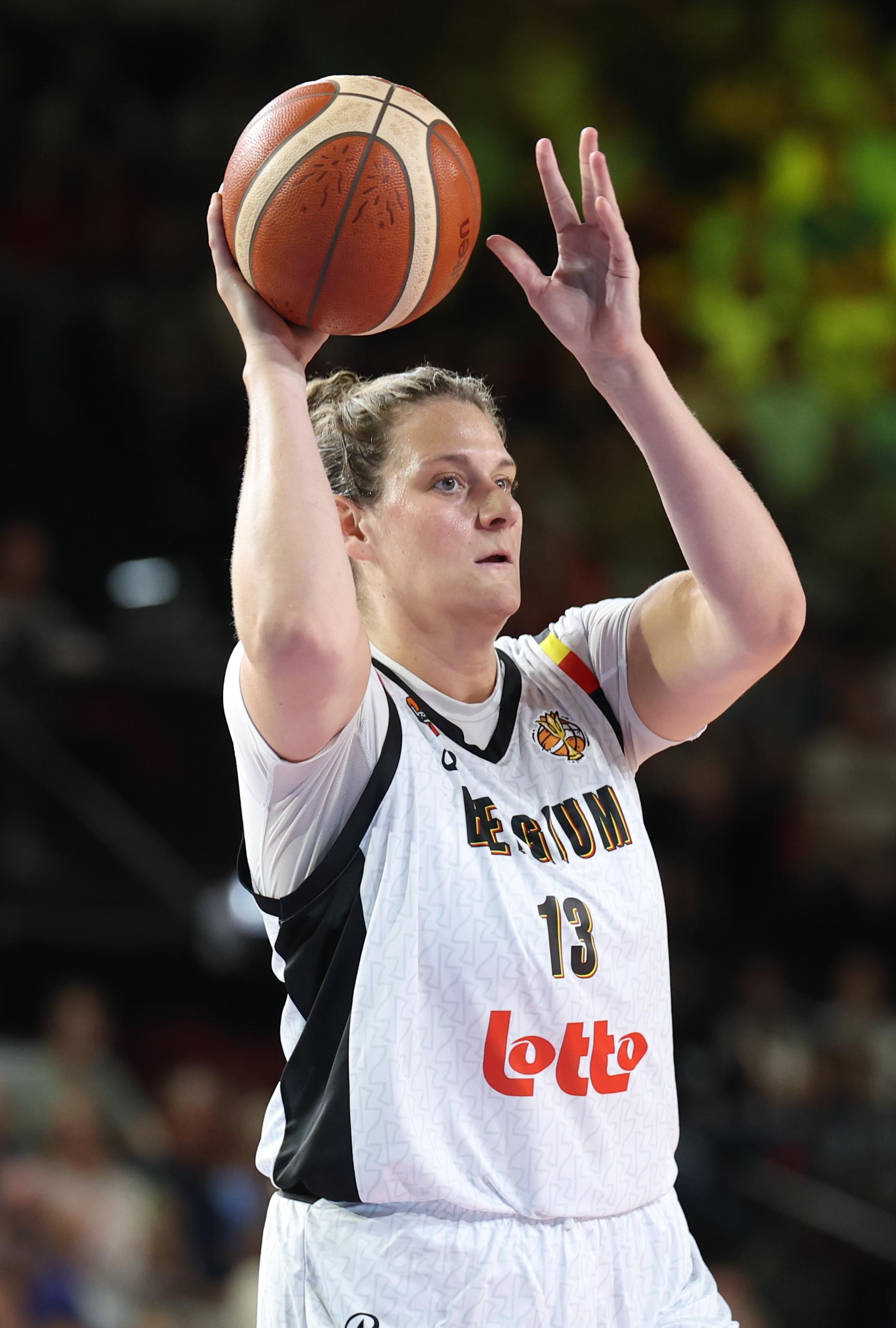 Belgium's Kyara Linskens fights for the ball during a friendly basketball international game between Belgian Cats and Japan, in Oostende, on Friday 28 August 2026. BELGA PHOTO VIRGINIE LEFOUR