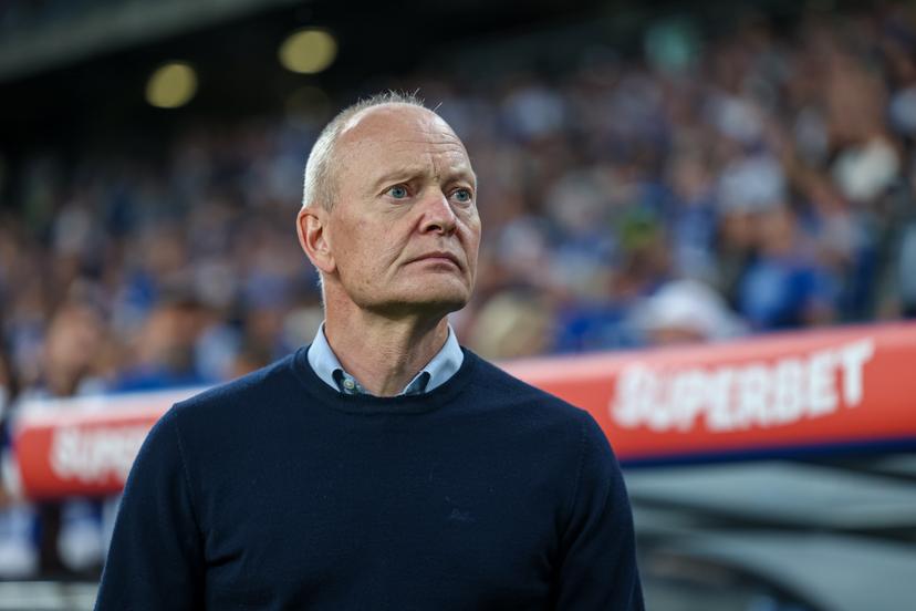 Lech Poznan's head coach Niels Frederiksen pictured during a game between Poland's Lech Poznan and Belgian soccer team KRC Genk, on Thursday 21 August 2025 in Poznan, Poland. The game is a first leg of the play-off round for the UEFA Europa League competition. BELGA PHOTO PAWEL JASKOLKA / PRESSFOCUS/NEWSPIX - POLAND OUT -