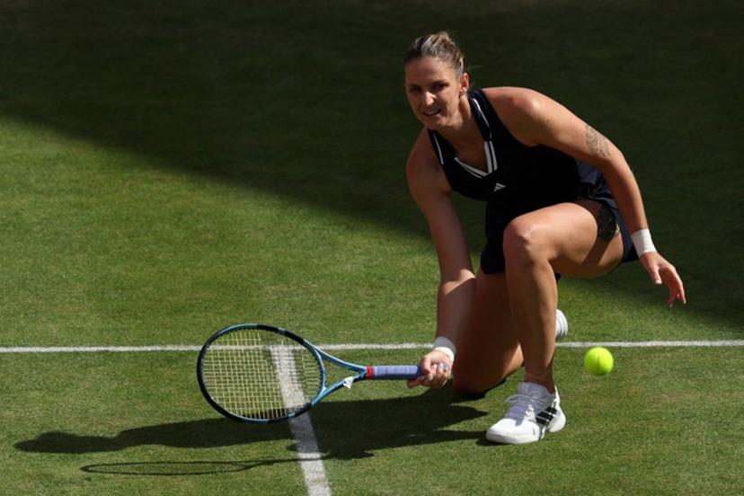 Czech Republic's Karolina Pliskova returns against Croatia's Donna Vekic during their women's singles quarter-final tennis match at the HSBC WTA Championships at Queen's Club in west London on June 12, 2026.  Adrian Dennis / AFP
