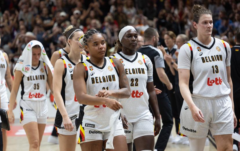 Belgian Cats' players look dejected after losing a basketball game between Germany and Belgium national team Belgian Cats, a quarter final  game at the FIBA Women's Basketball World Cup, on Thursday 10 September 2026, in Berlin, Germany. The FIBA Women's Basketball World Cup takes place in Berlin from 4 to 13 September 2026. BELGA PHOTO VIRGINIE LEFOUR