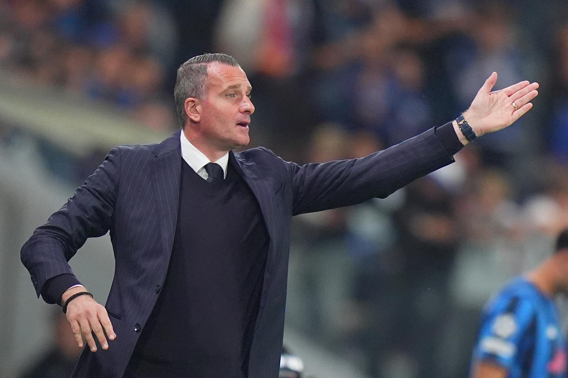 Club's head coach Nicky Hayen gestures during a game between Italian club Atalanta Bergamo and Belgian soccer team Club Brugge, on Tuesday 30 September 2025 in Bergamo, Italy, on the second day of the UEFA Champions League competition. BELGA PHOTO SPADA/LA PRESSE  *** BENELUX ONLY ***