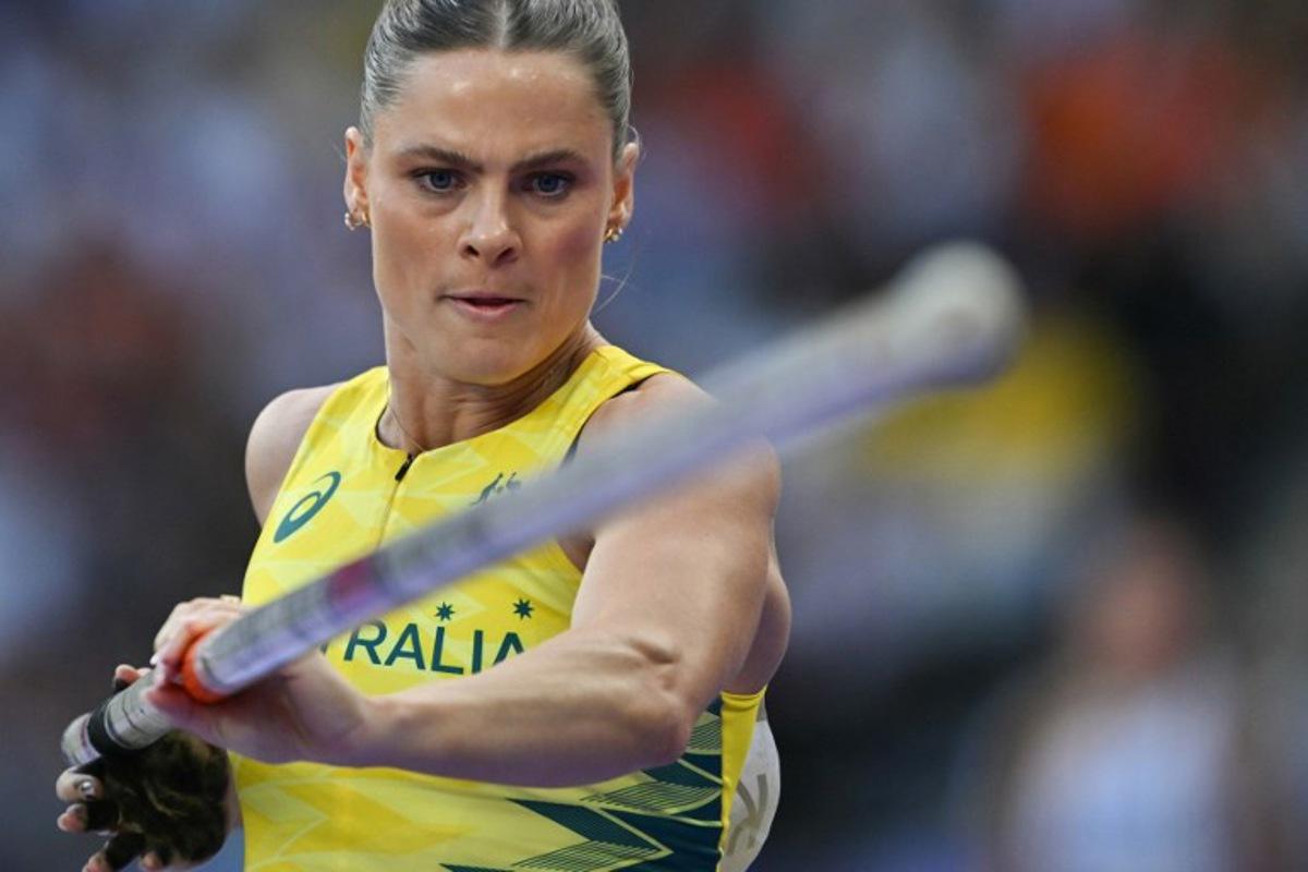 Australia's Nina Kennedy competes in the women's pole vault final of the athletics event at the Paris 2024 Olympic Games at Stade de France in Saint-Denis, north of Paris, on August 7, 2024.  Andrej ISAKOVIC / AFP